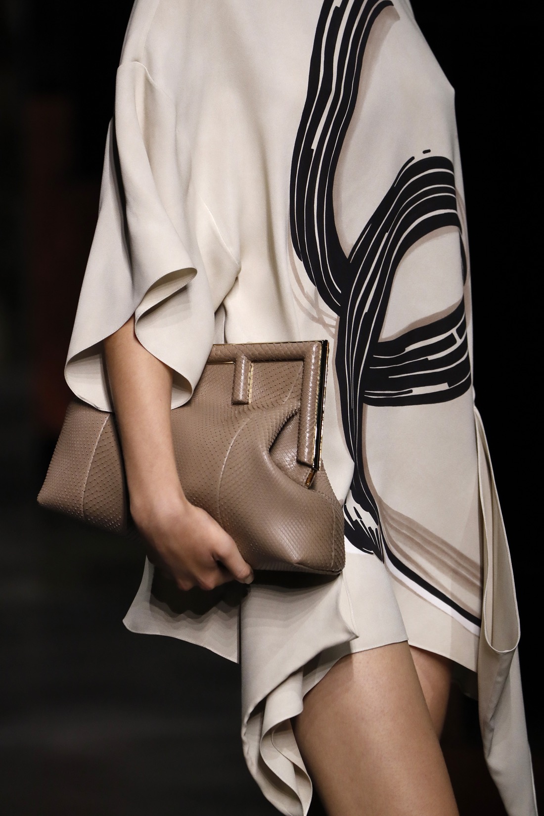 19_C_Fendi SS22_CloseUp 19_C_Fendi SS22_CloseUp