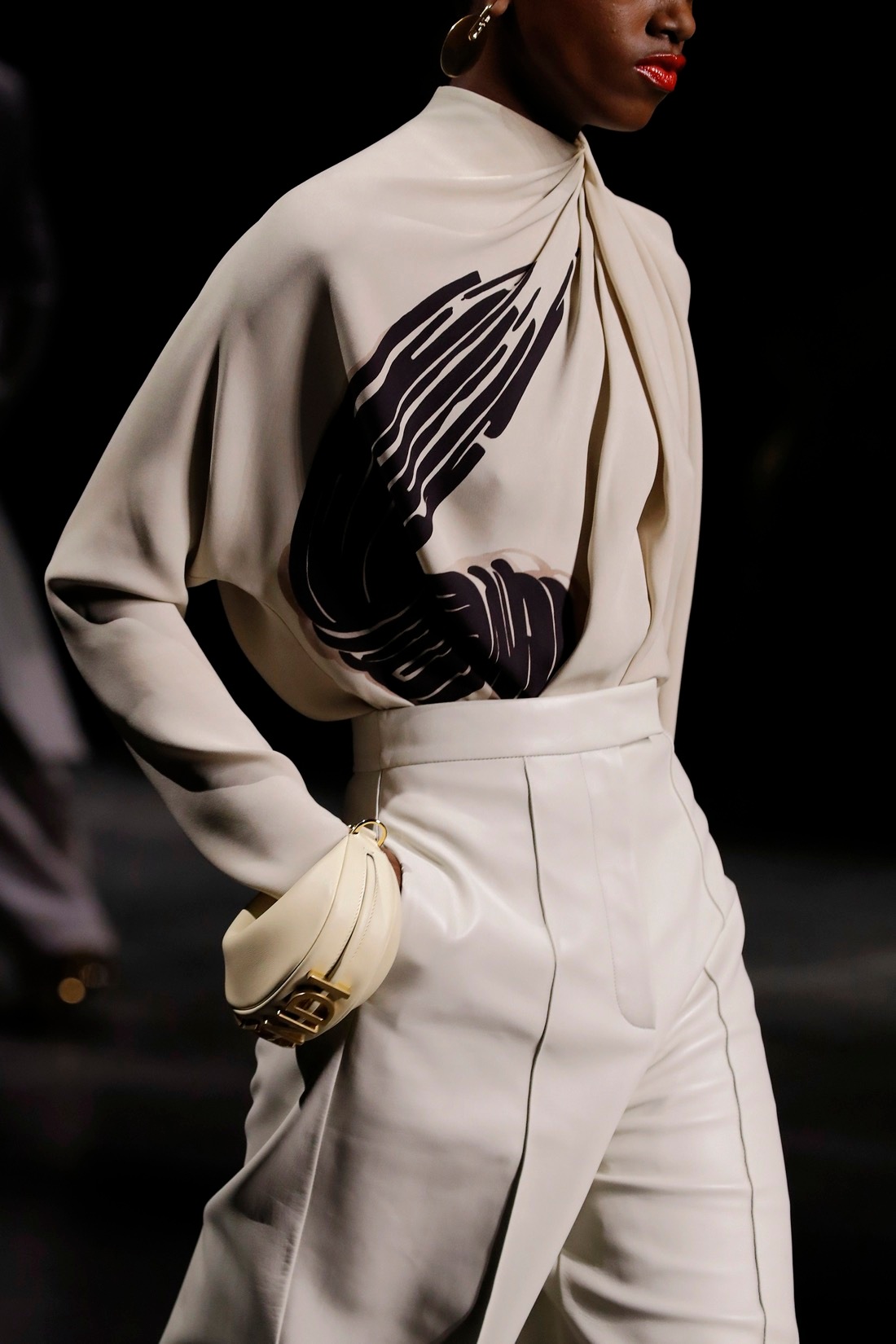 18_A_Fendi SS22_CloseUp 18_A_Fendi SS22_CloseUp
