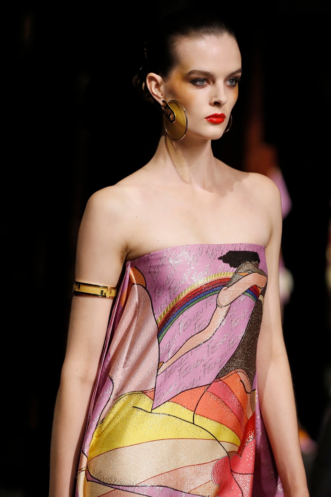 34_A_Fendi SS22_CloseUp 34_A_Fendi SS22_CloseUp