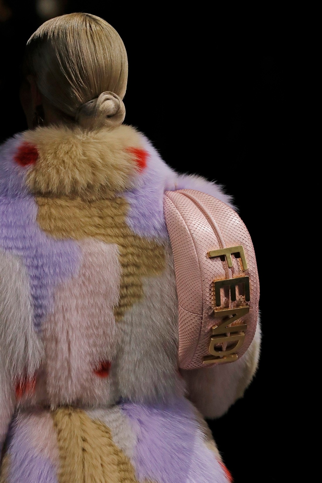 38_A_Fendi SS22_CloseUp 38_A_Fendi SS22_CloseUp