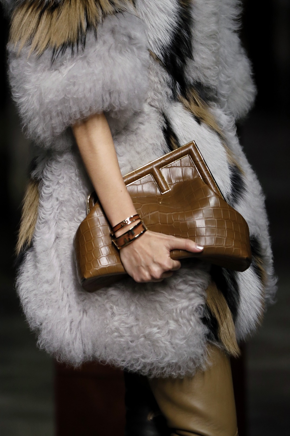 14_C_Fendi SS22_CloseUp 14_C_Fendi SS22_CloseUp