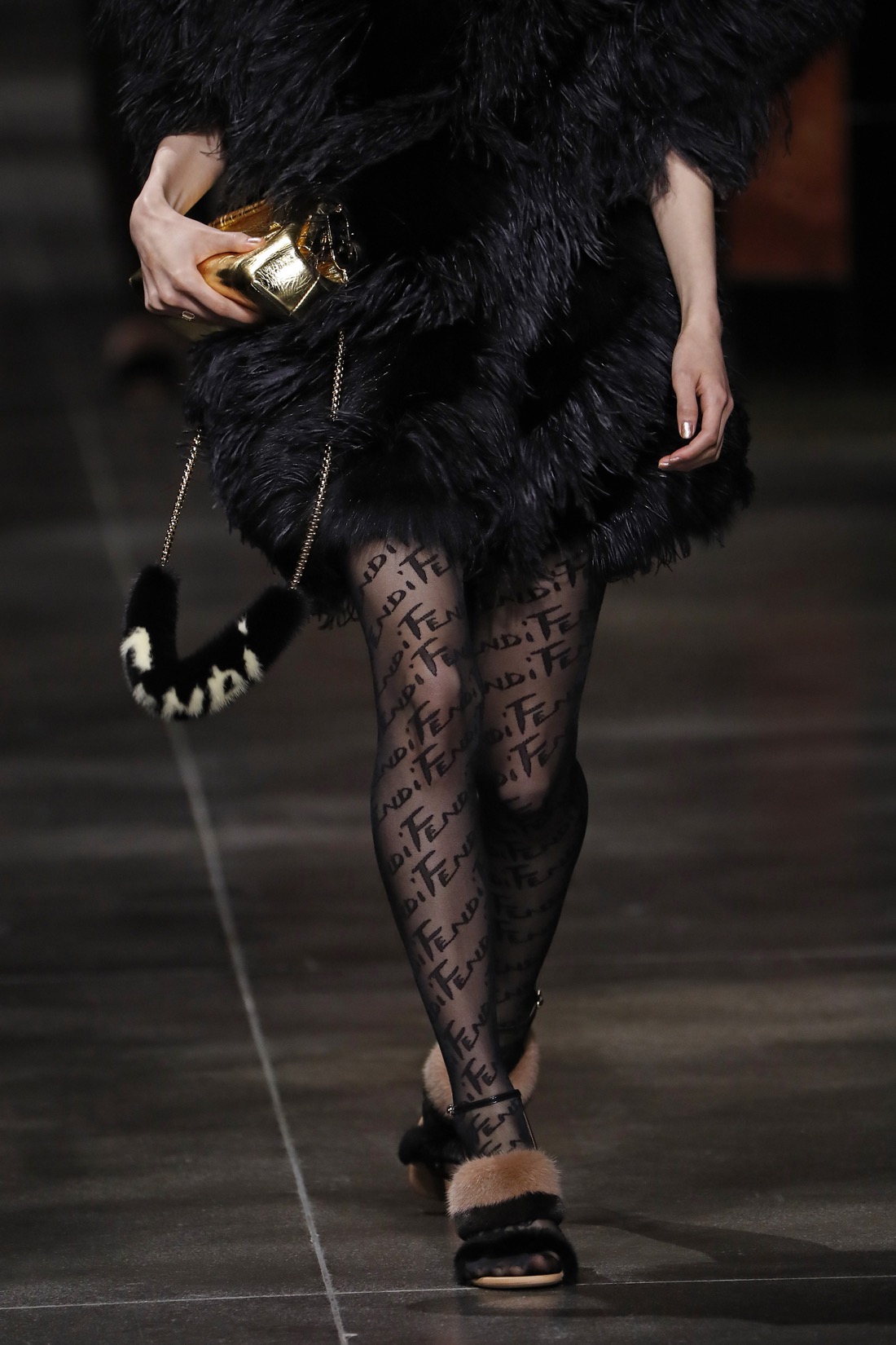 46_C_Fendi SS22_CloseUp 46_C_Fendi SS22_CloseUp