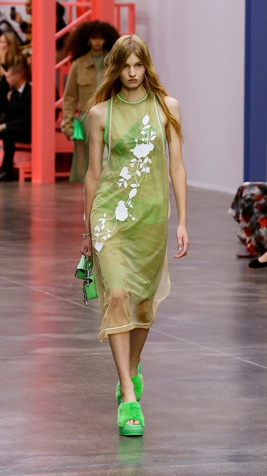 Look_13