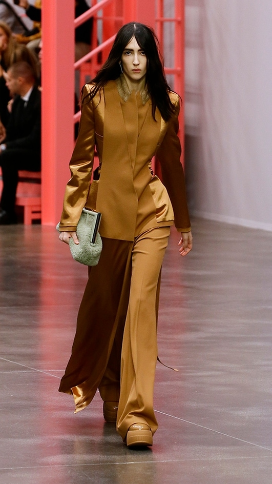 Look_15