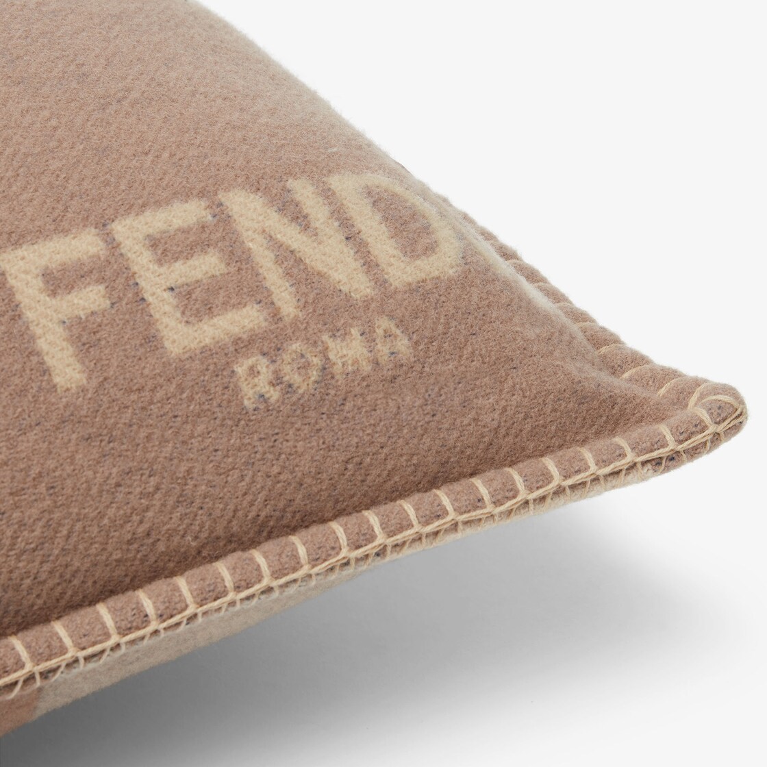 FF Cushion Wool Beige - Image 3/3