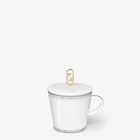 فنجان شاي بزخرفة Fendi O’Lock