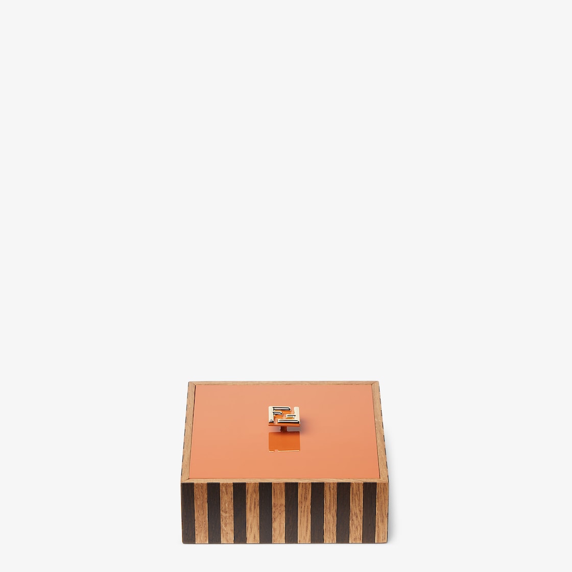 ラグジュアリーな ホームデコール | FENDI JP ラグジュアリーな ホームデコール | FENDI JP