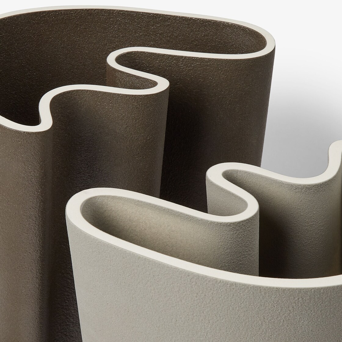 FF Wave Vase Medium