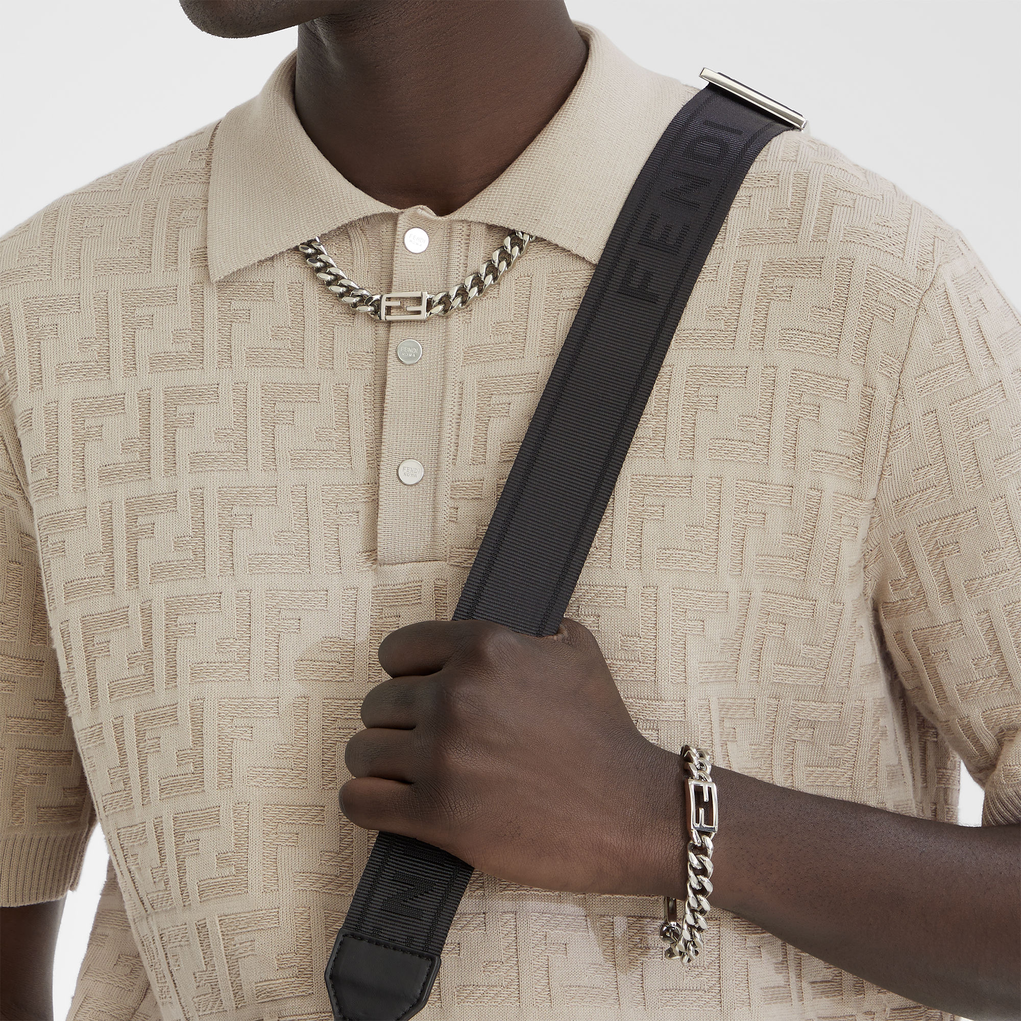 FENDI フェンディ バゲット 7AJ641 B08 シルバー　ネックレス FENDI フェンディ バゲット 7AJ641 B08 シルバー ネックレス FENDI