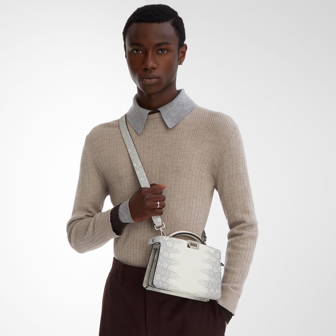 Кольцо Fendi Five