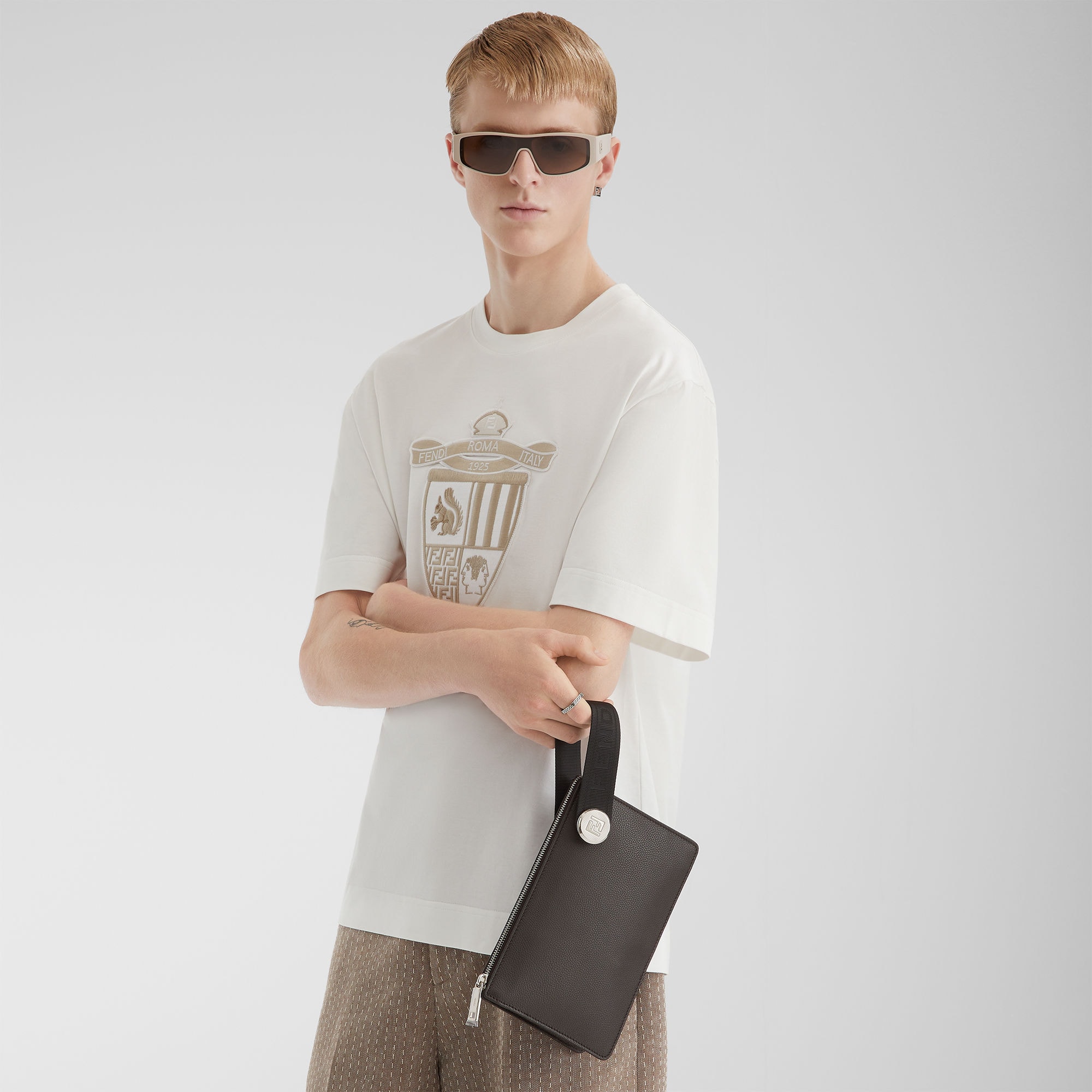 美品 FENDI フェンディ サングラス FS5216 シルバー925
