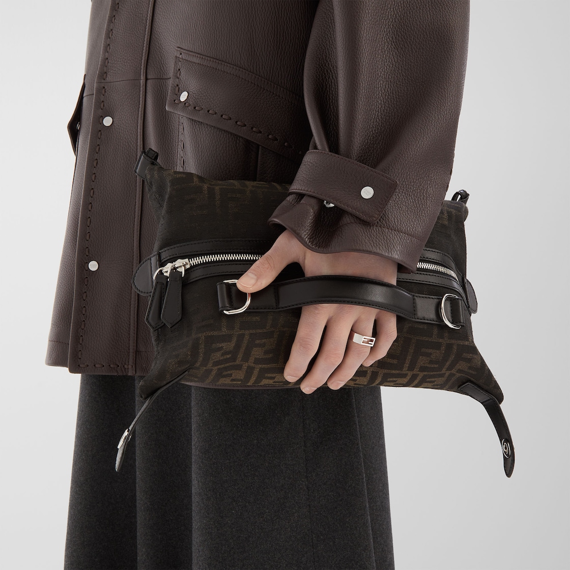 バゲット リング シルバー仕上げ シルバー | Fendi バゲット リング シルバー仕上げ シルバー | Fendi