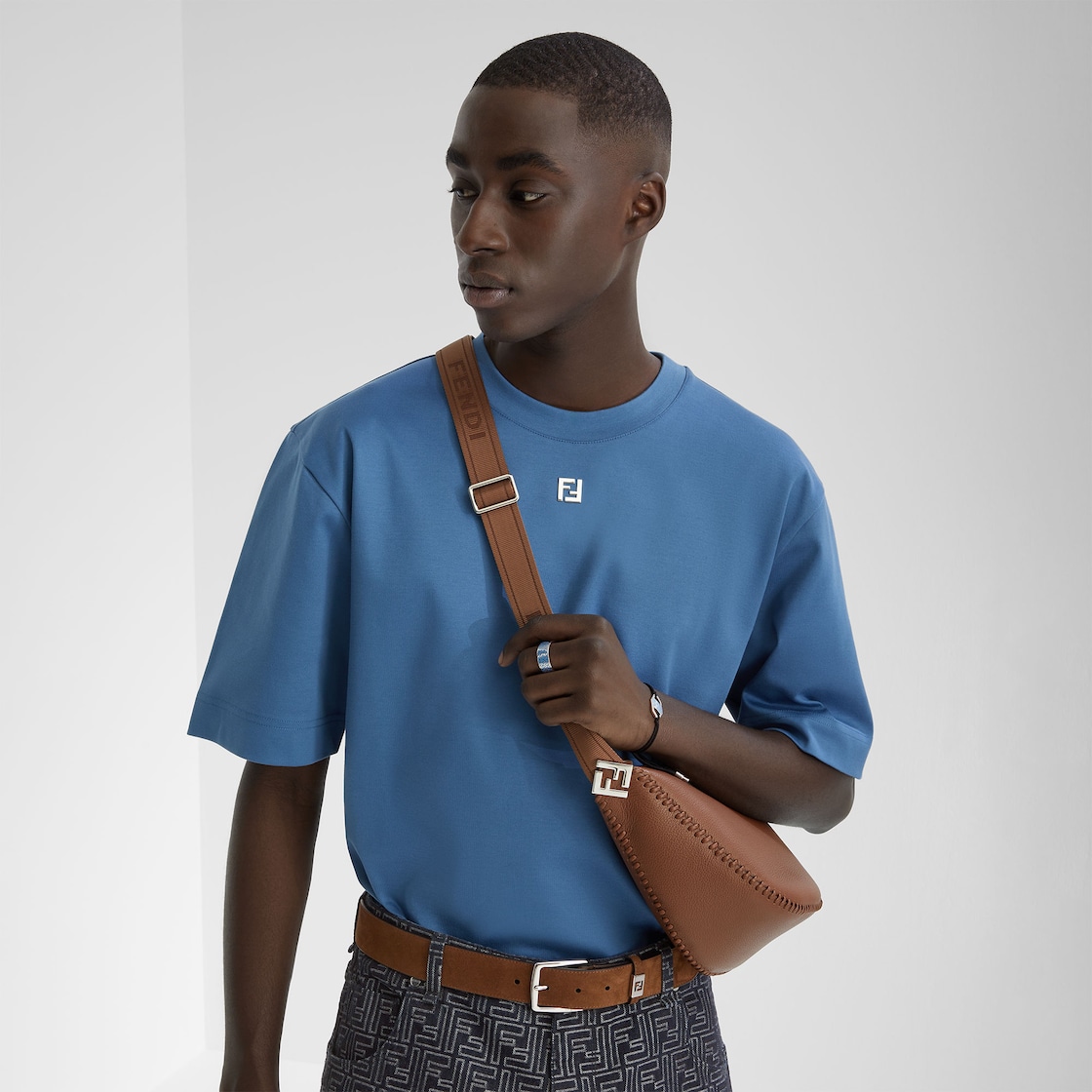 メンズ デザイナー ブレスレット | FENDI JP メンズ デザイナー ブレスレット | FENDI JP