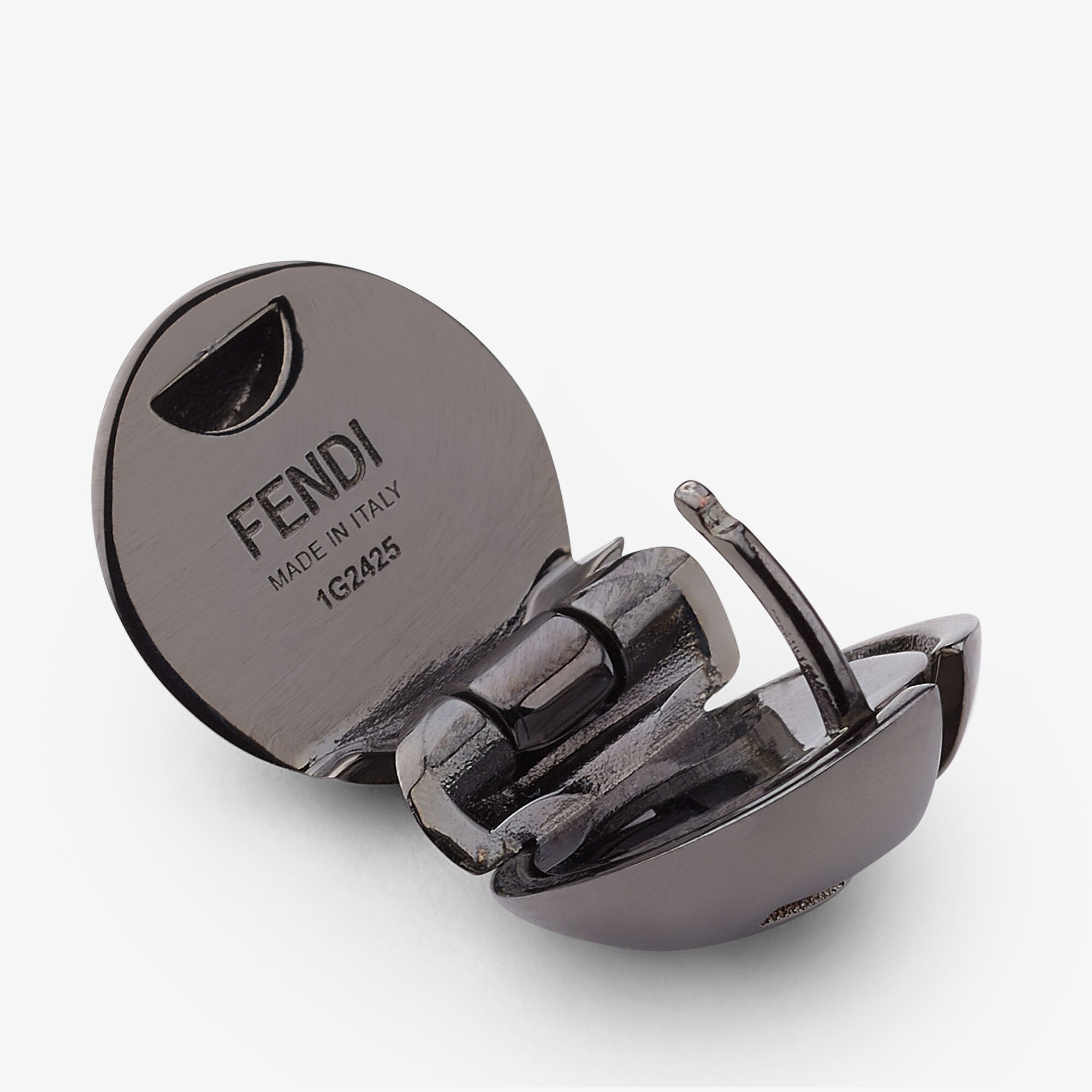 7AJ979ATEPF1CMG_02?wid=2000&