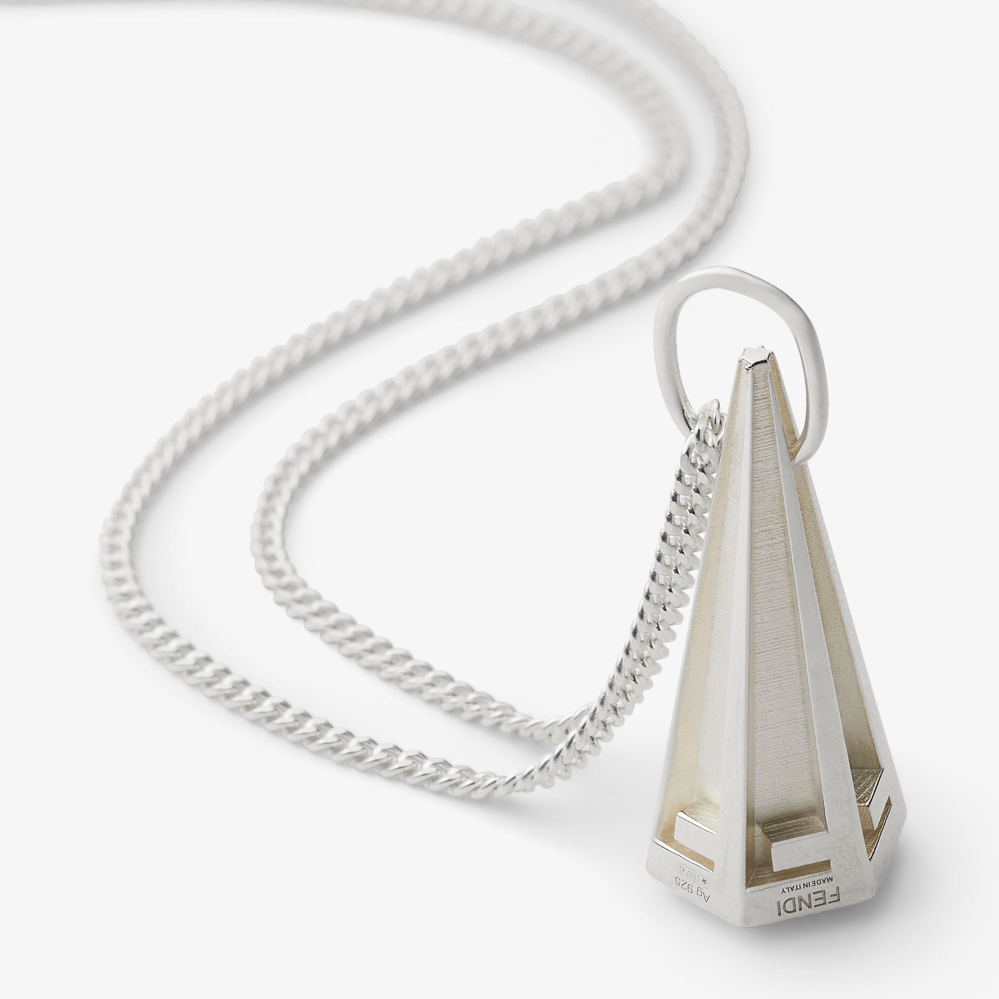 未使用級　FENDI南京錠　鍵2コ付き ネックレス　バックチャーム　シルバー 未使用級 FENDI南京錠 鍵2コ付き ネックレス バックチャーム