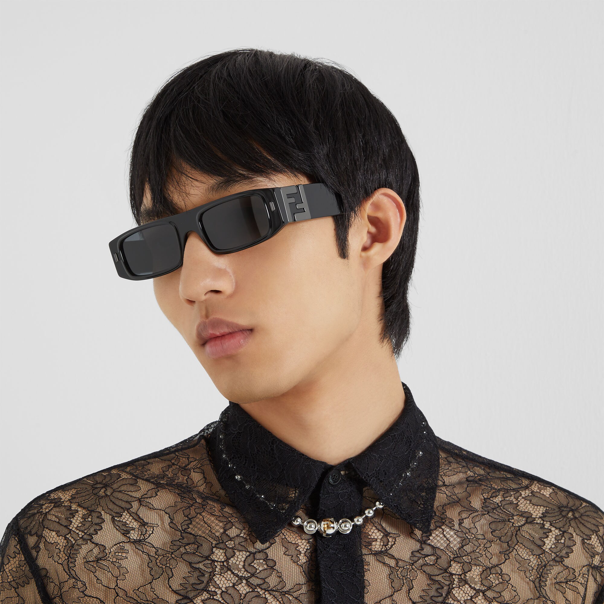 【直営セール 送料込み】FENDI（フェンディ）人気FFネックレス FENDI FFロゴ ネックレス - メルカリ