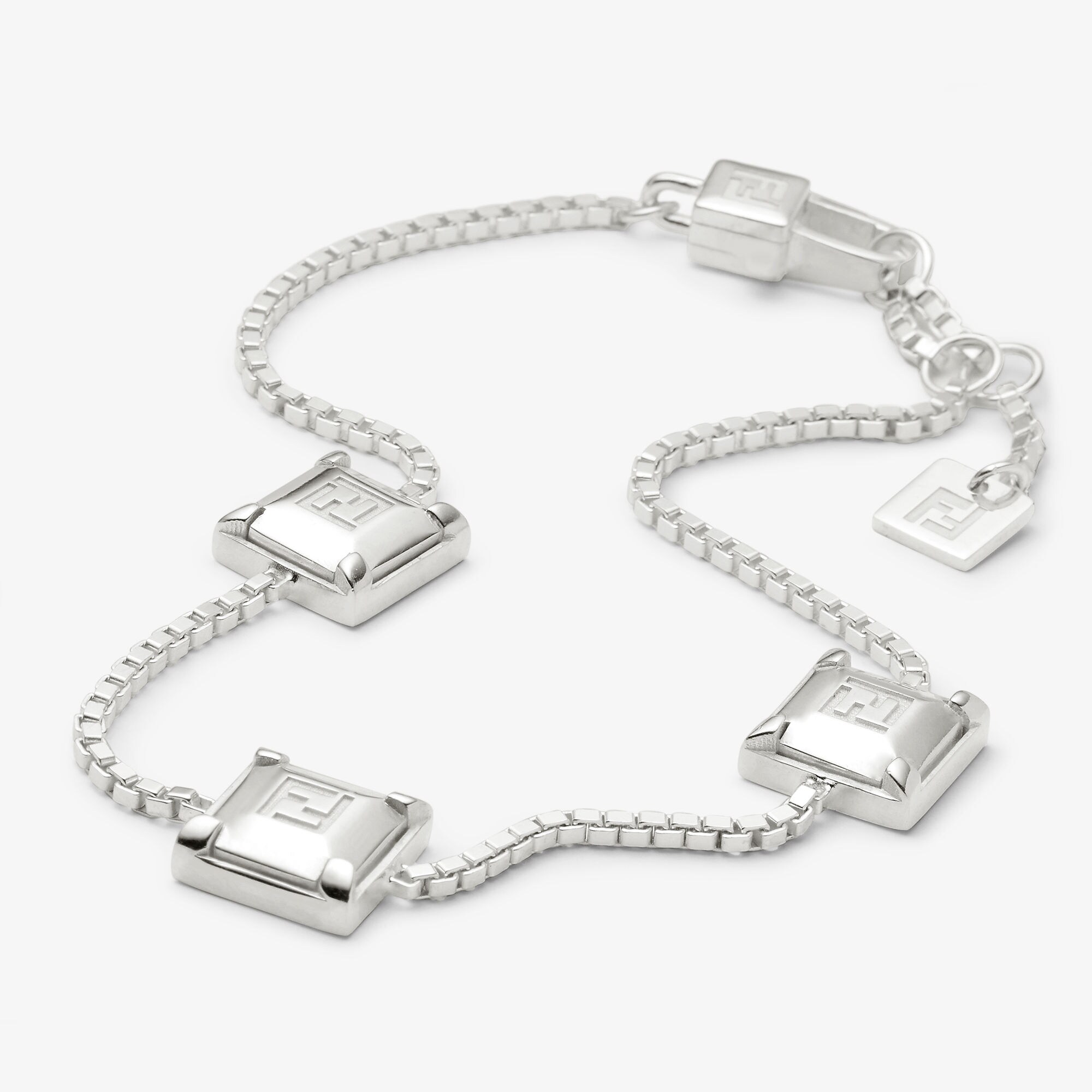 FENDI エフイズフェンディ　ブレスレット　シルバー エフ イズ フェンディ ブレスレット クリスタル シルバー | Fendi