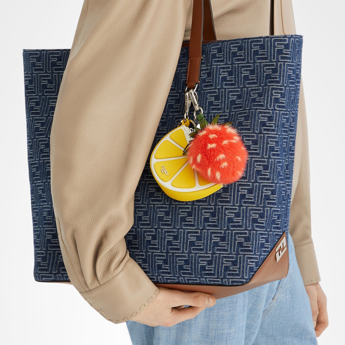 メンズ デザイナー ストラップ・バッグアクセ | FENDI JP メンズ デザイナー ストラップ・バッグアクセ | FENDI JP