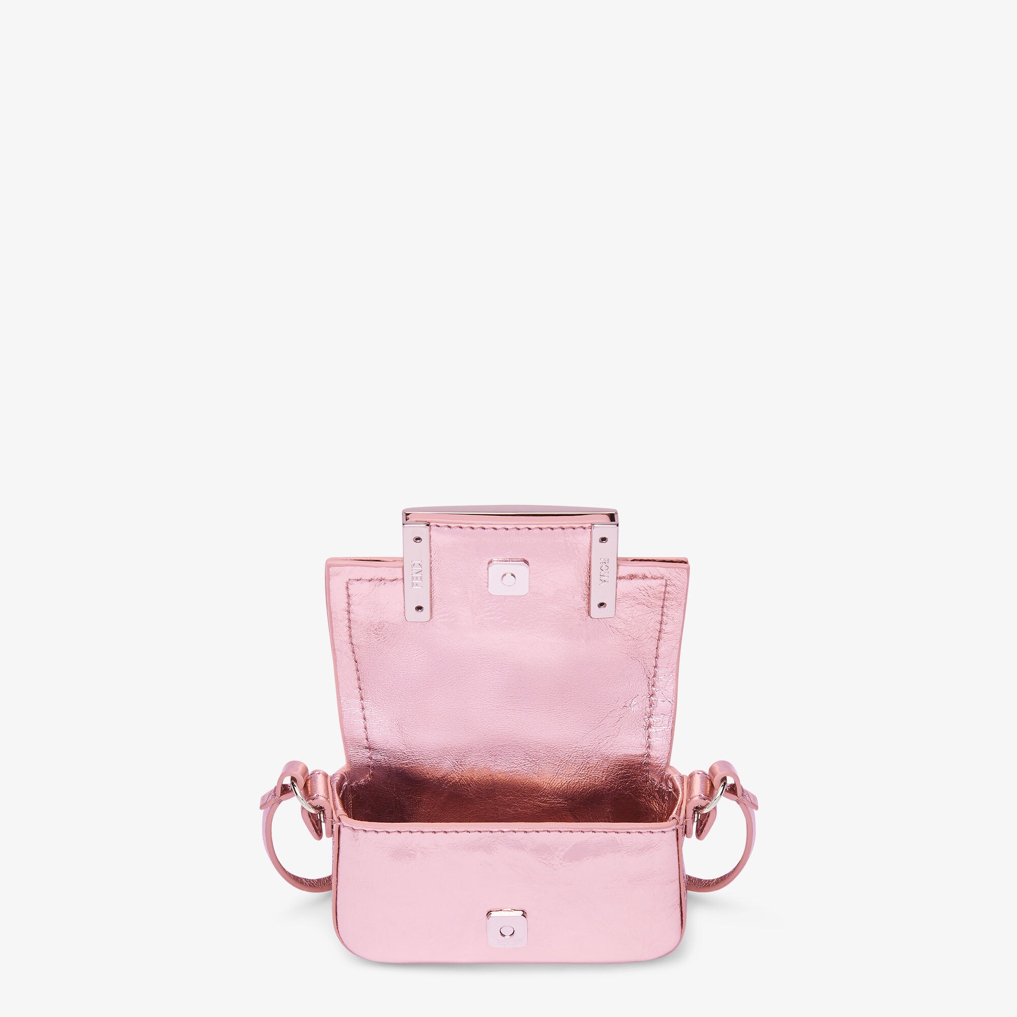 ナノ バゲット チャーム レザー ピンク | Fendi