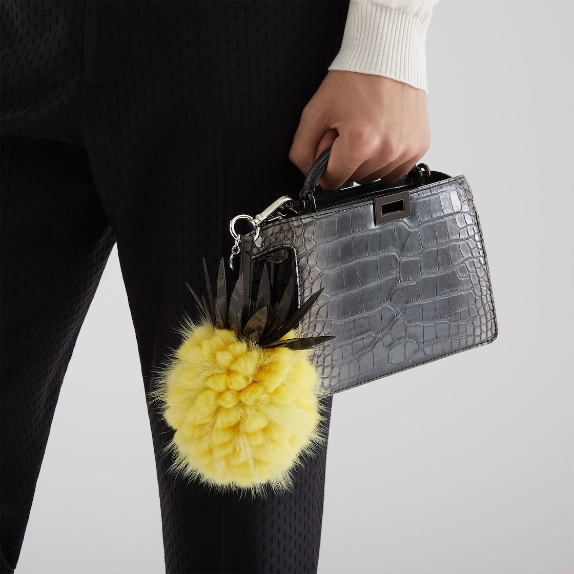 パイナップル チャーム ファー イエロー | Fendi パイナップル チャーム ファー イエロー | Fendi