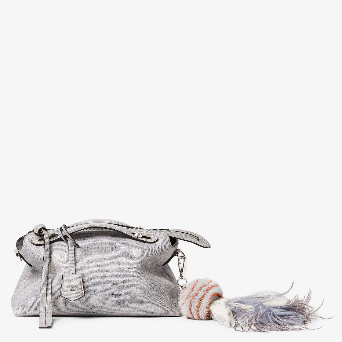 ウィメンズ デザイナー チャーム・バッグ アクセサリー | FENDI JP ウィメンズ デザイナー チャーム・バッグ アクセサリー | FENDI JP