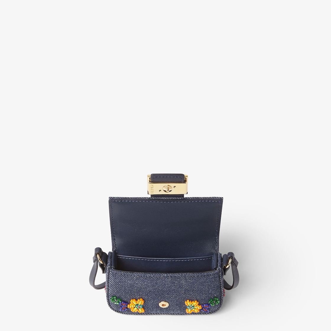 قلادة صغيرة Baguette بحجم نانو