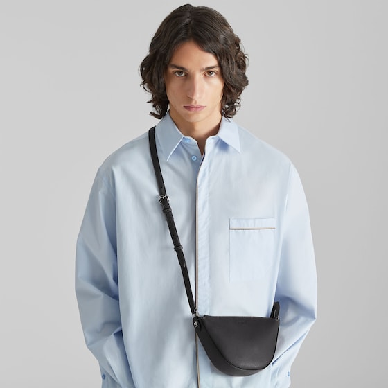 Fendi Crescent-shaped Melon mini-bag | Thumbnail 6