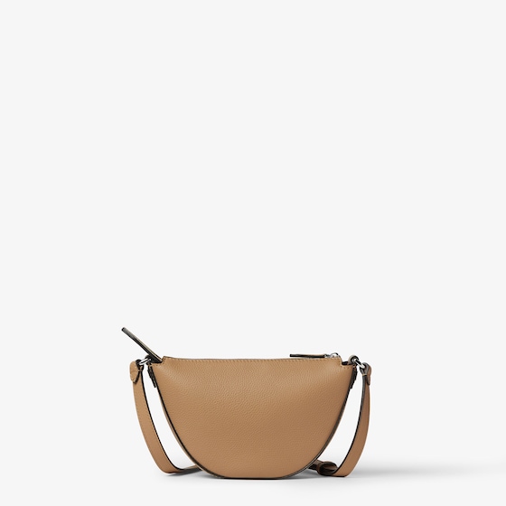 Fendi Crescent-shaped Melon mini-bag | Thumbnail 3