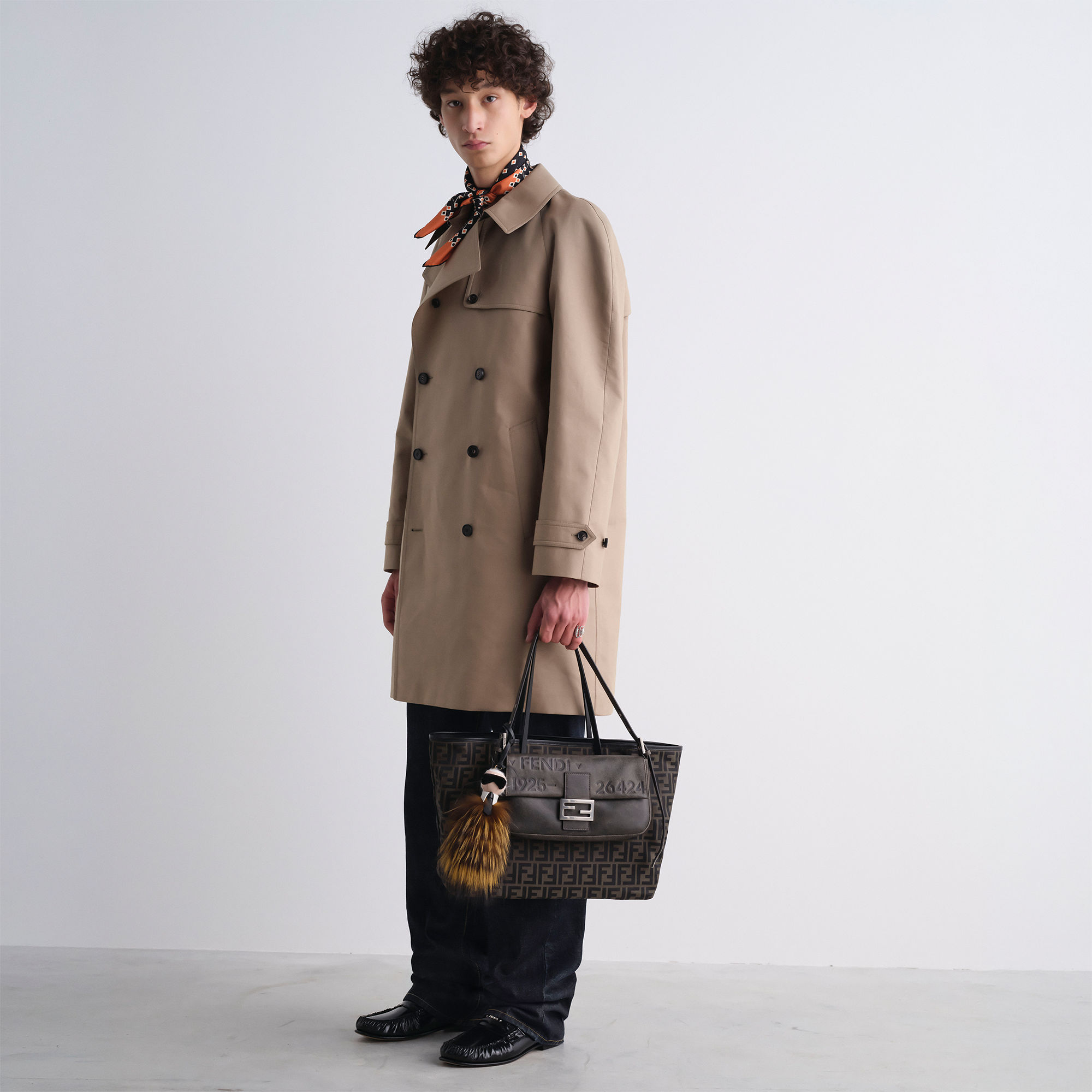 フェンディ スクランチ ローファー - ブラック | FENDI JP