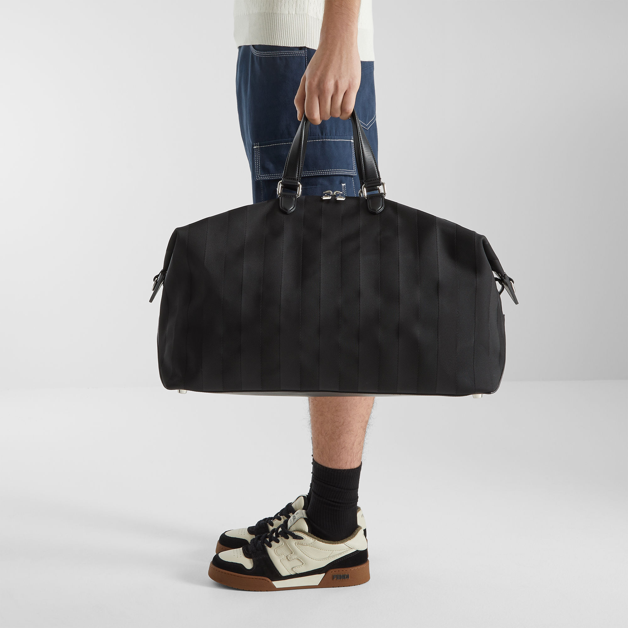 FENDI 現行モデル 美品 マッチ スニーカー ブラックスエード ロートップ フェンディ マッチ スニーカー レザー ブラック | Fendi