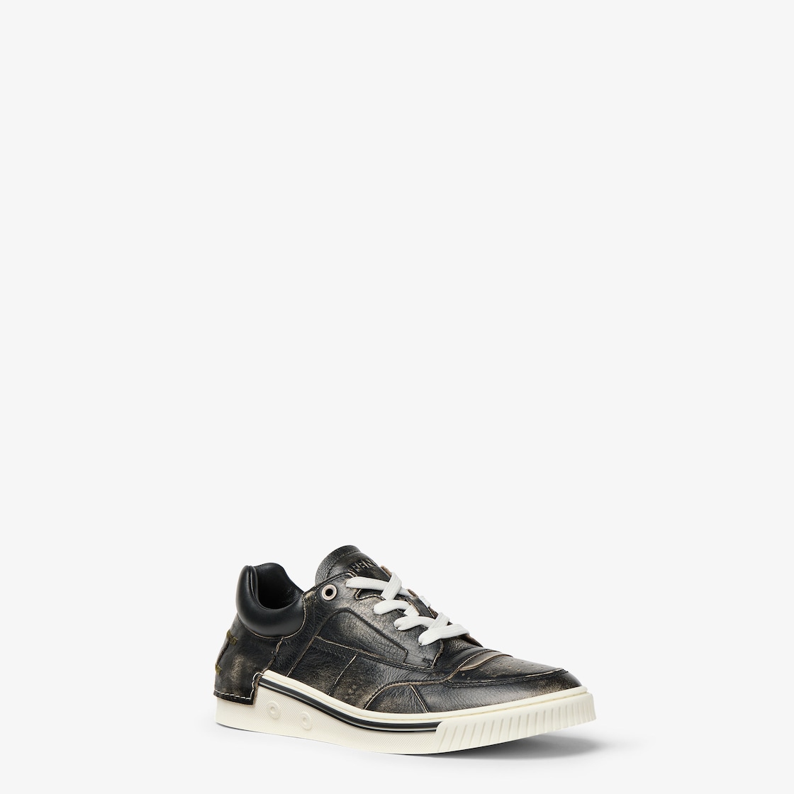 حذاء FENDI Fender الرياضي