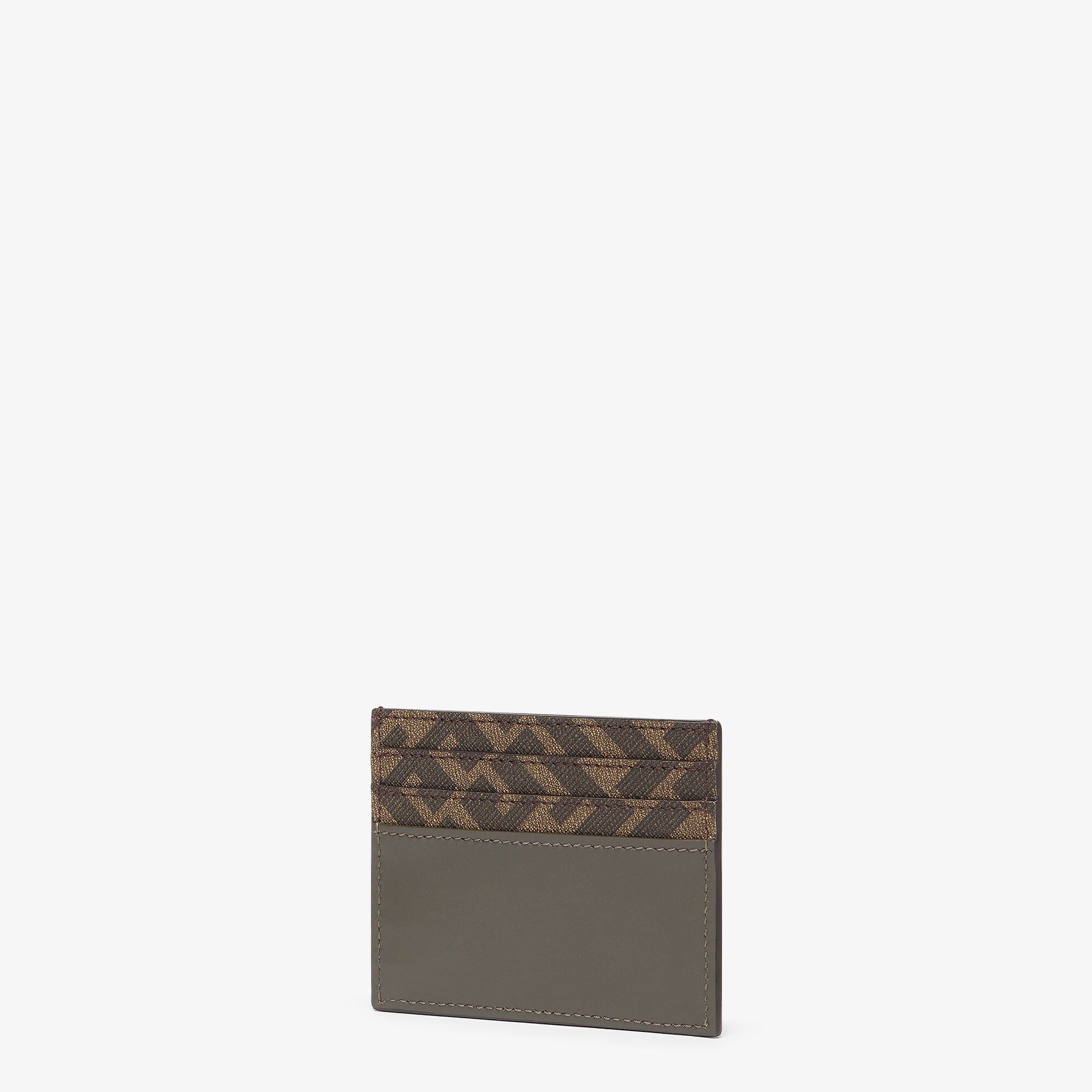 カードケース【FENDI】FFスクエア ２色 直営店ラッピング対応！人気デザイン！【FENDI】FF カードケース