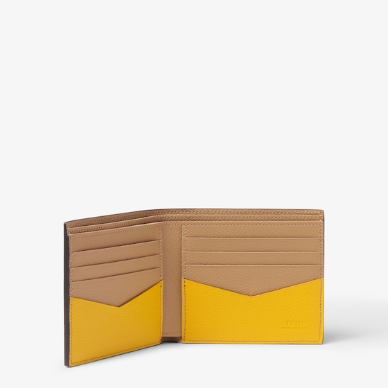 Fendi Wallet with eight interior card slots and two compartments | Thumbnail 2