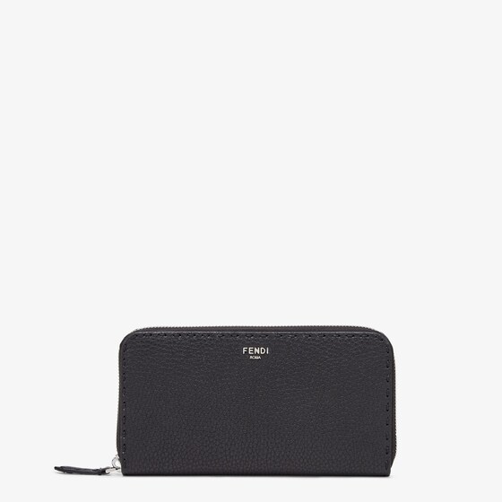 Fendi Selleria Zip-around In Black