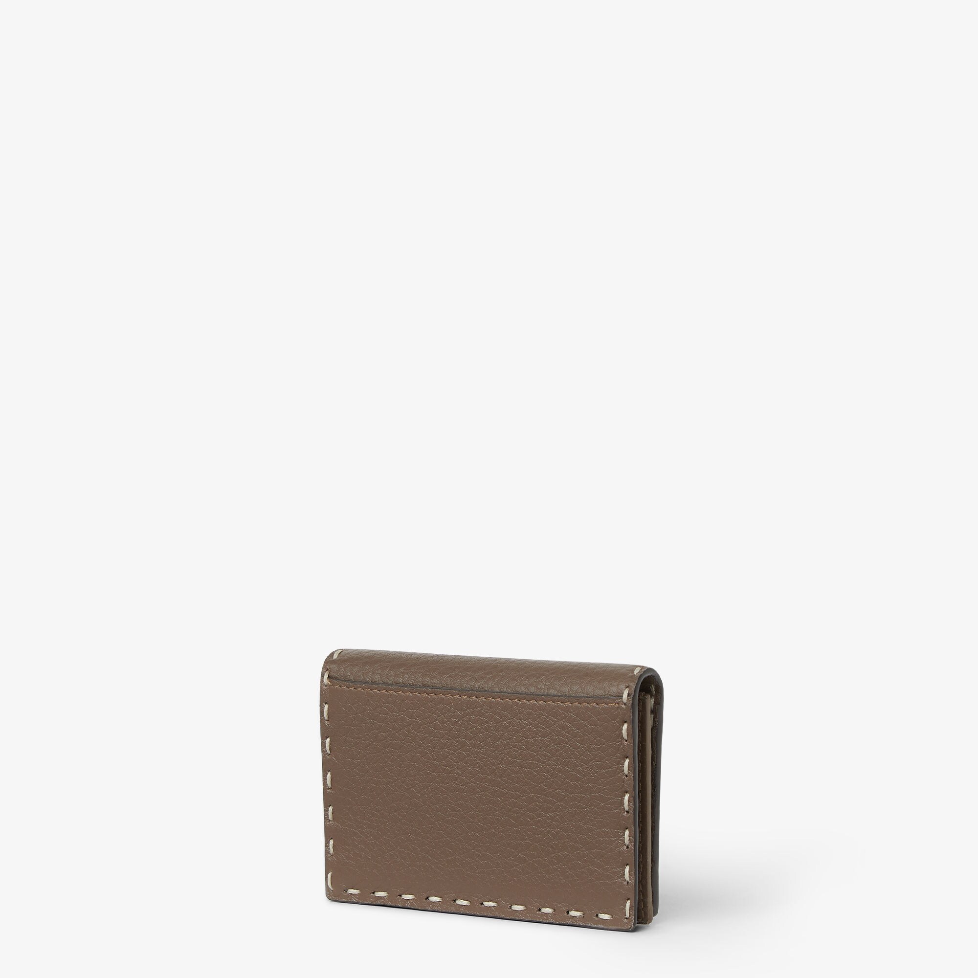 セレリア カードケース カーフレザー ブラウン | Fendi