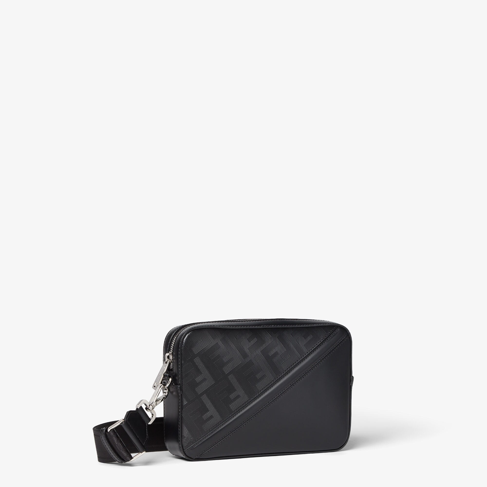 ★送料・関税込★FENDI★FF オーガナイザー カメラ ケース★ 関送込 FENDI スクエアFF カメラケース オーガナイザー
