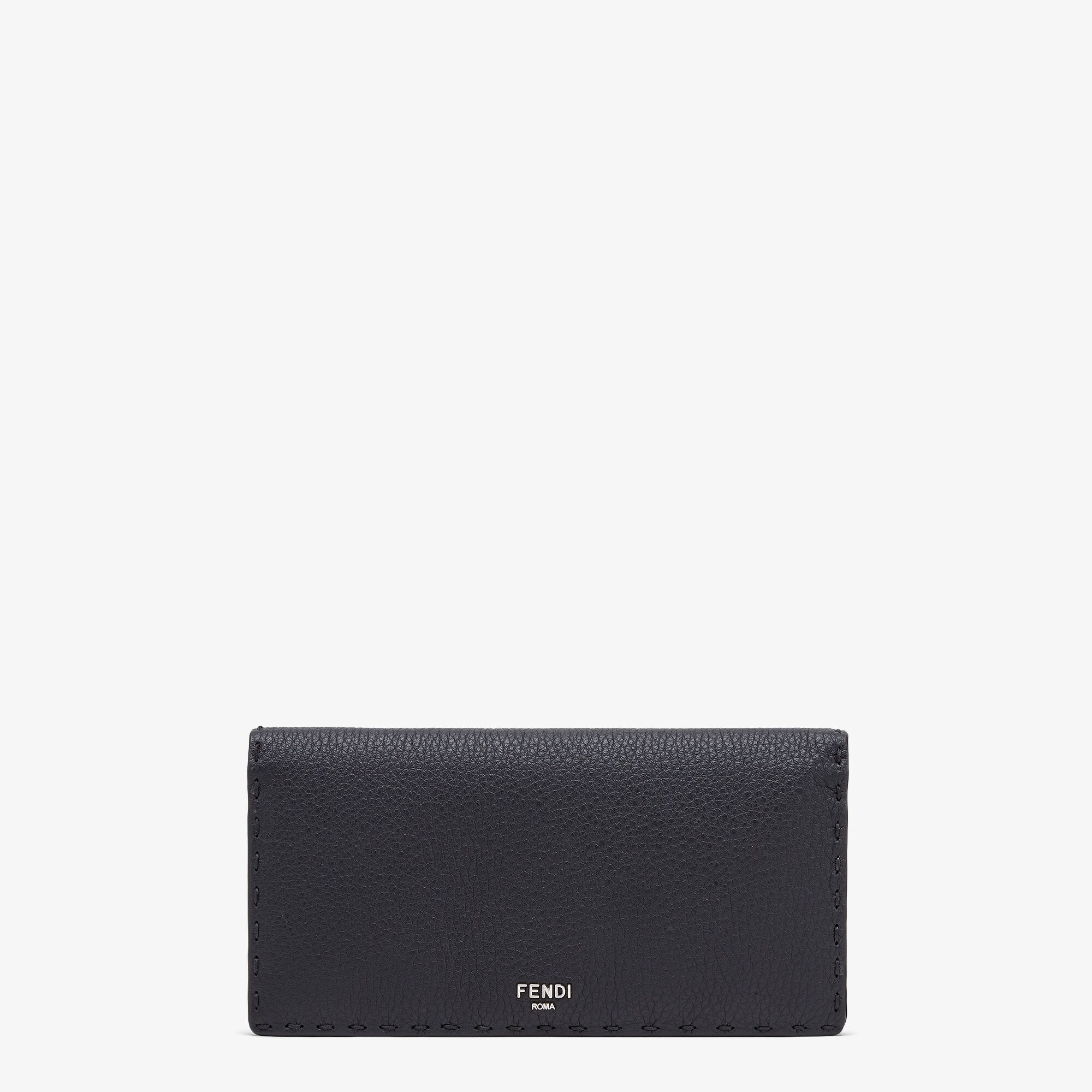 FENDI - フェンディ セレリア コインケース付き 二つ折り財布