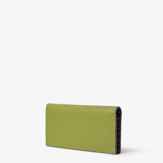 Fendi Continental wallet organised with 14 cardholder slots | Thumbnail 3