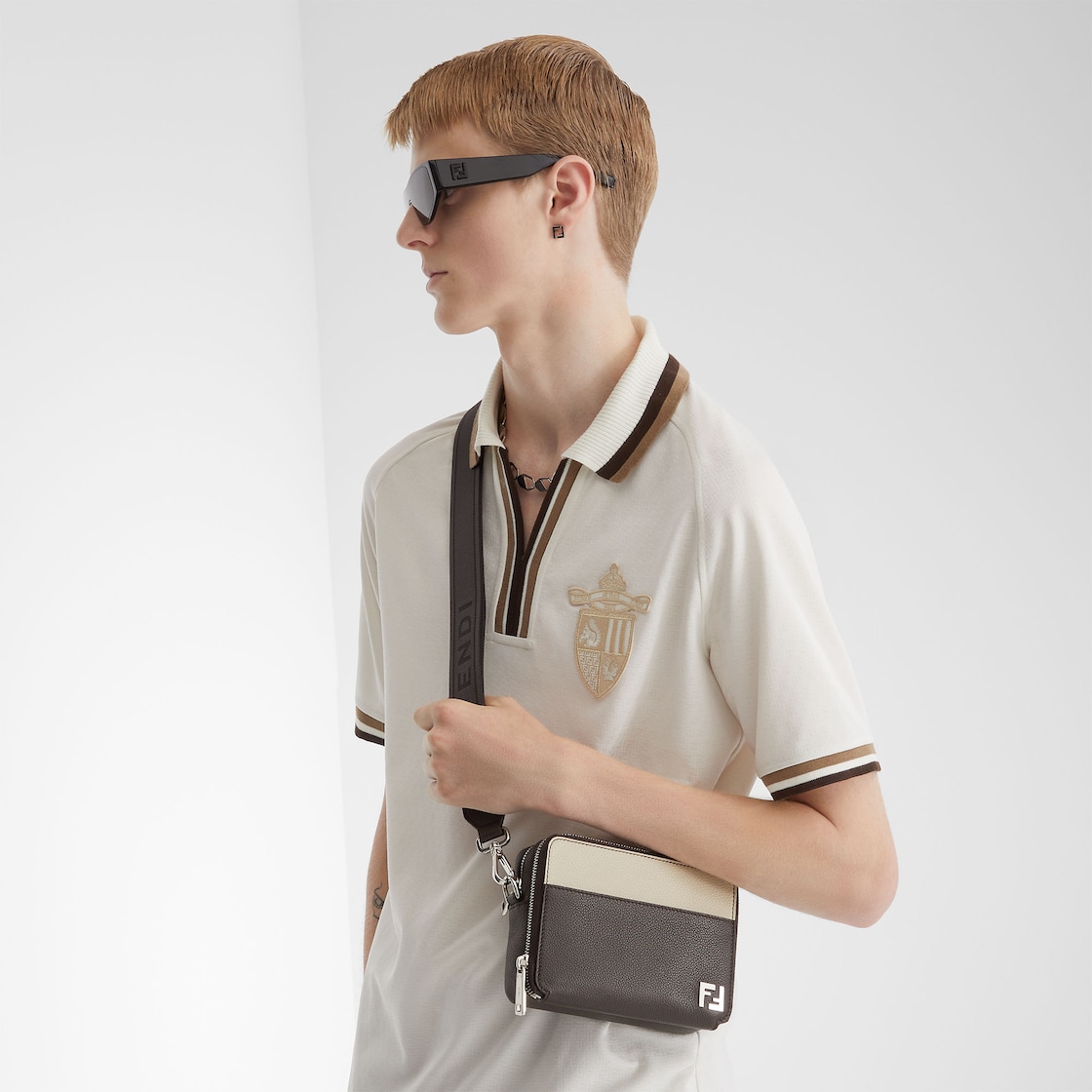 スクエアFF カメラケース オーガナイザー レザー ブラウン | Fendi スクエアFF カメラケース オーガナイザー レザー ブラウン | Fendi
