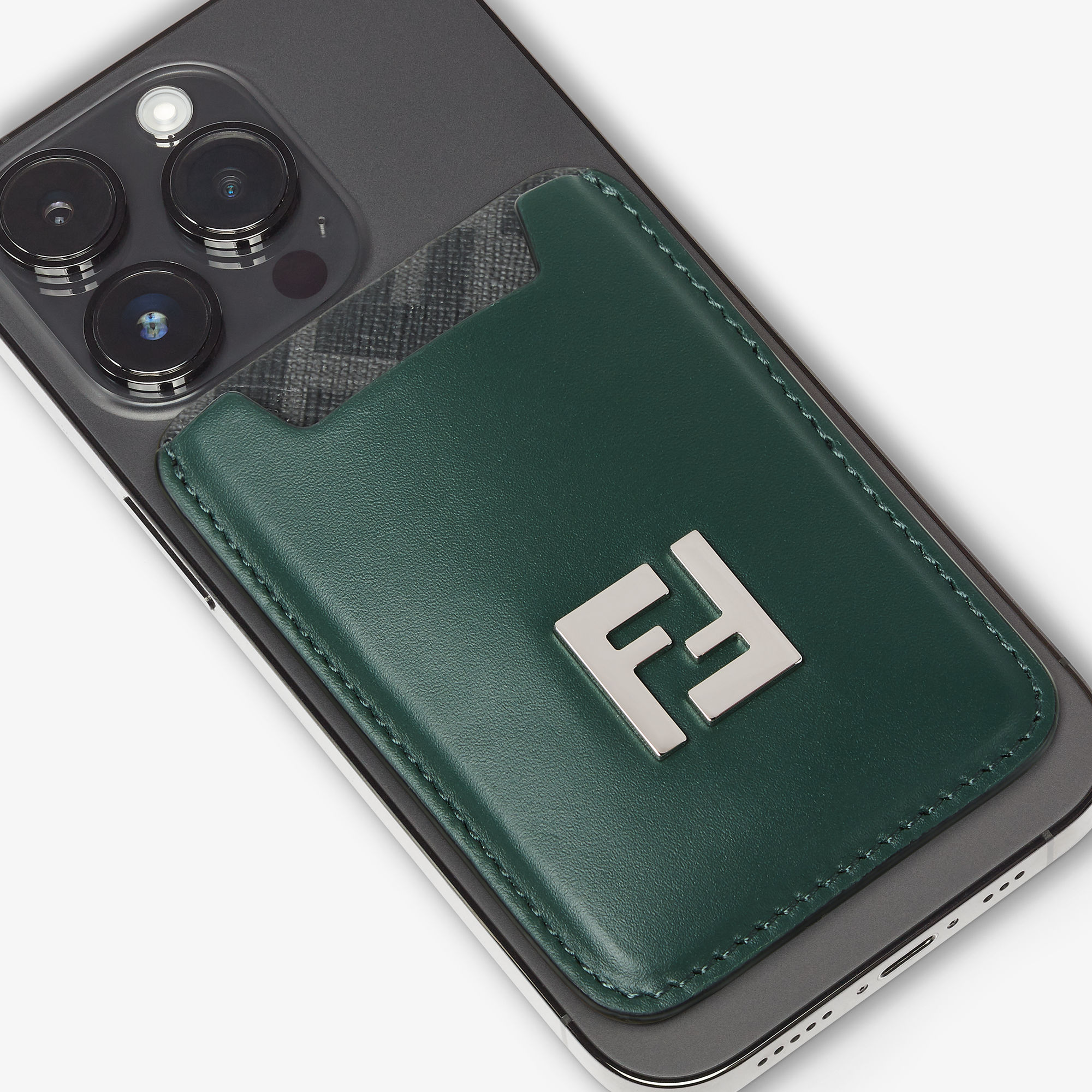 FENDI iPhone13ケース FENDIハイブランドiphone13pro maxケースブラウンクラシックスマホ