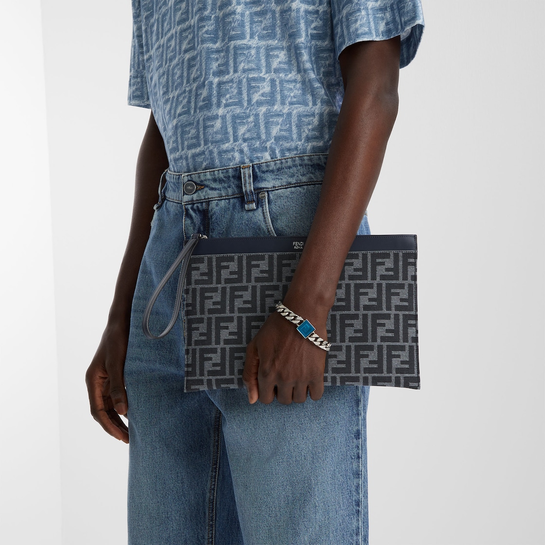 FF Jacquard Flat Pouch Medium 