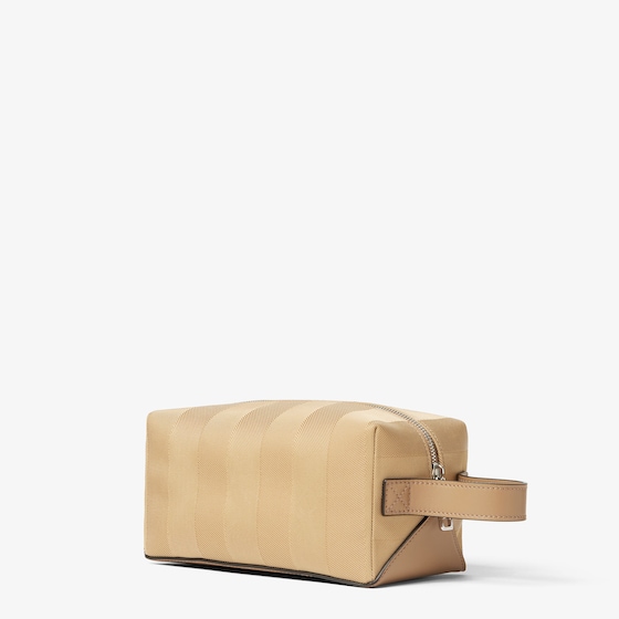 Fendi Lui Toiletry Bag | Thumbnail 2