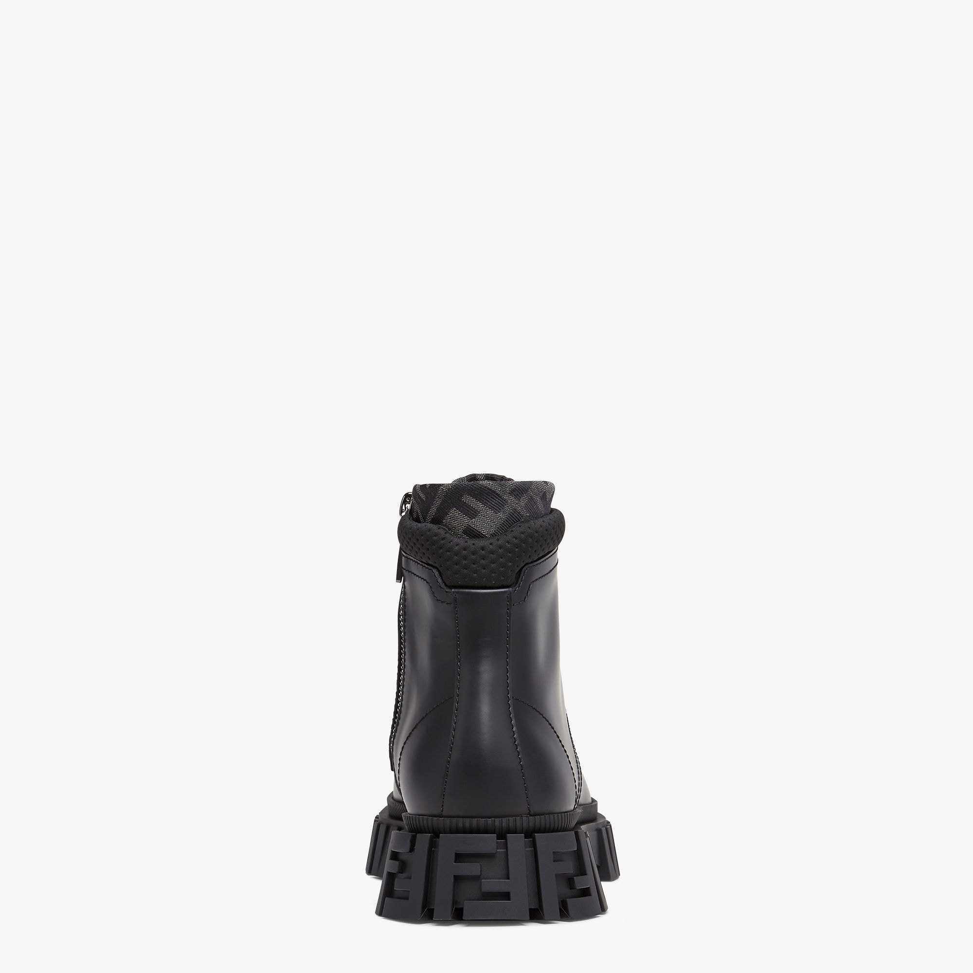 FENDI（ブーツ）のフリマアイテム一覧