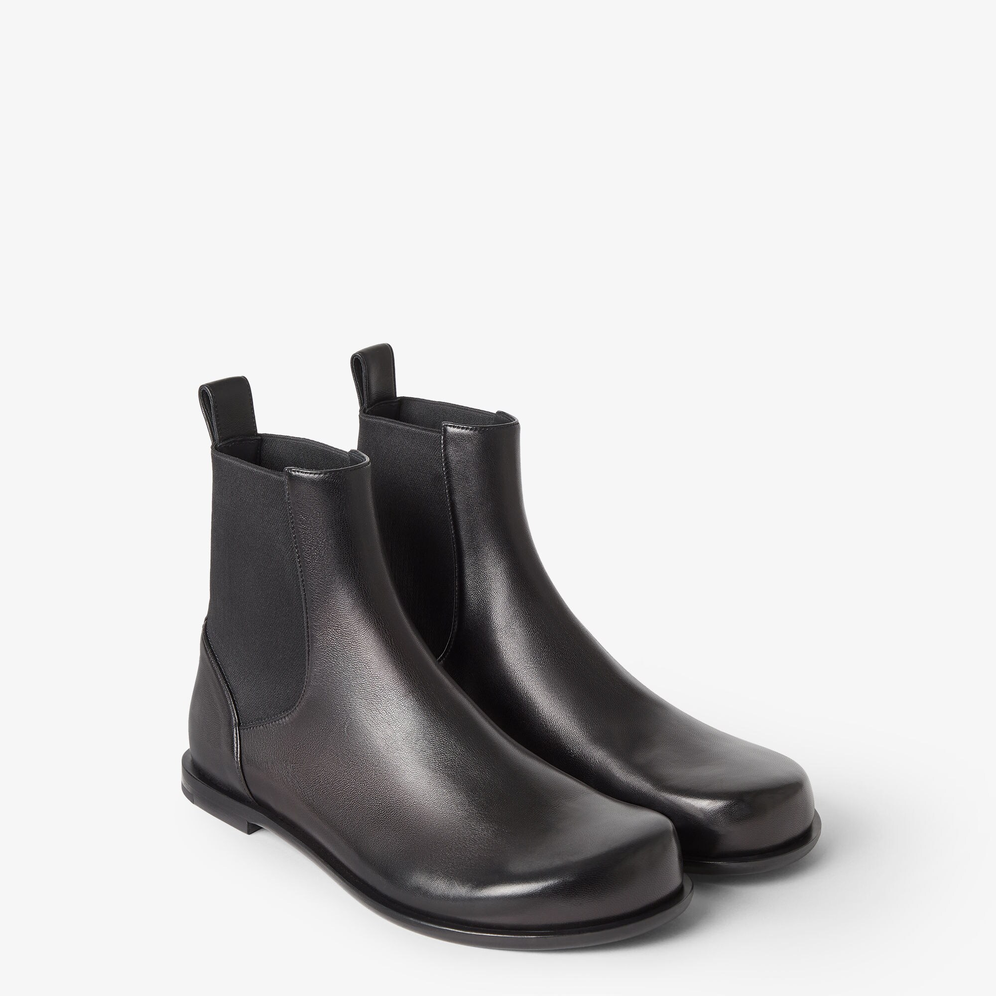 3月末まで。FENDI ブラック チェルシーブーツ　36 3月末まで。FENDI ブラック チェルシーブーツ36