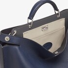 Peekaboo Iconic Essential