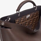 Peekaboo Iconic Essential
