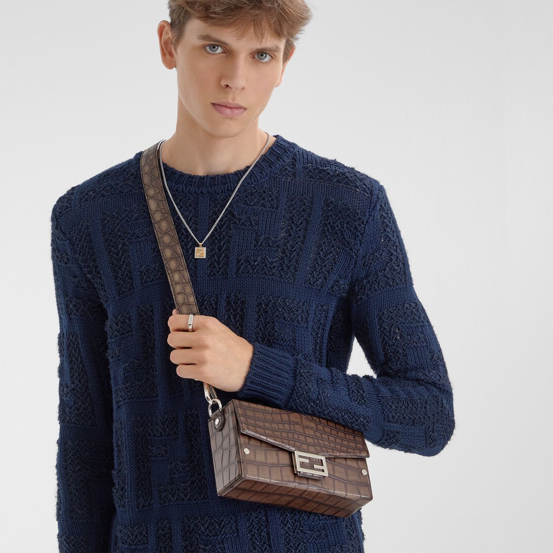 men fendi baguette