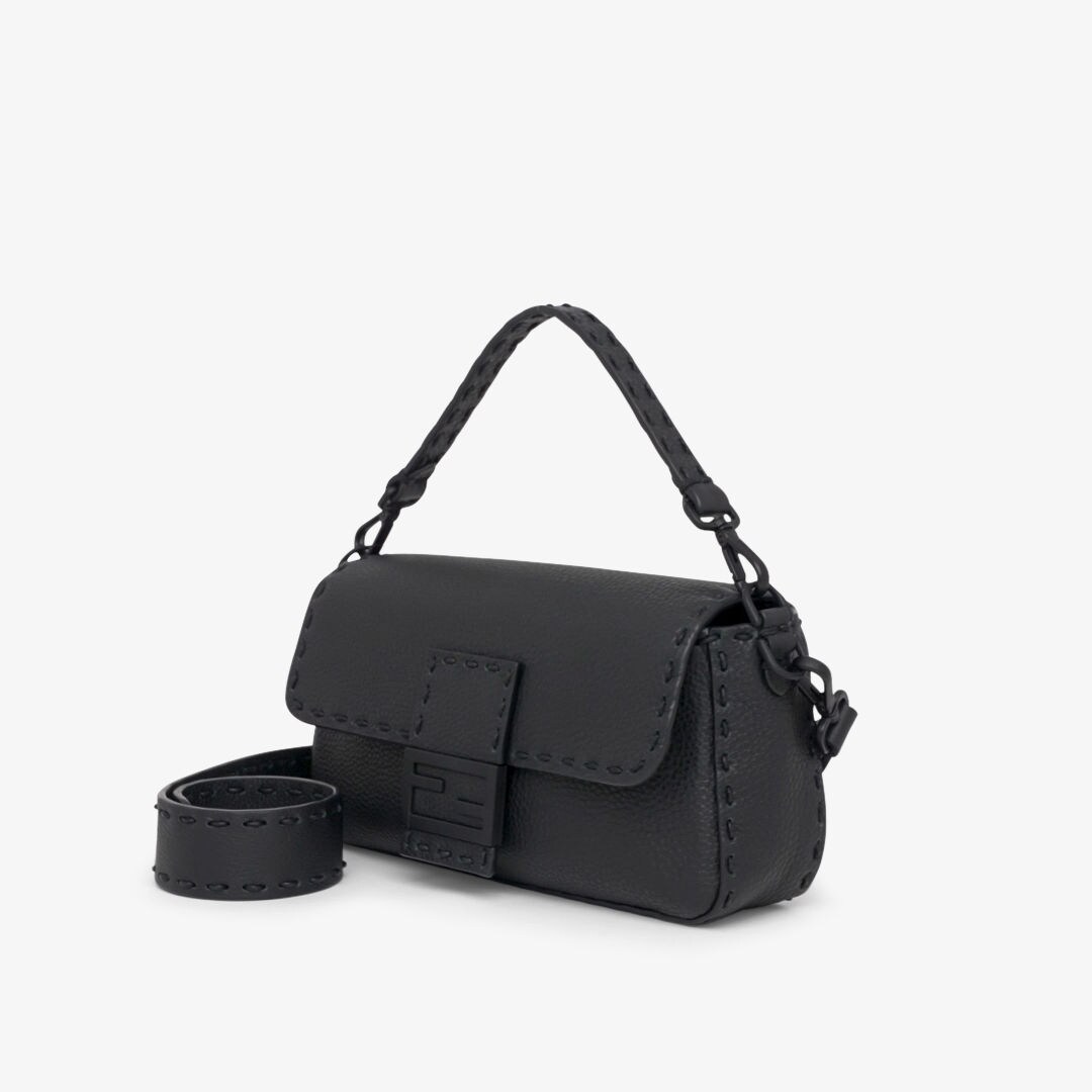 Regular Baguette Black Selleria bag Fendi