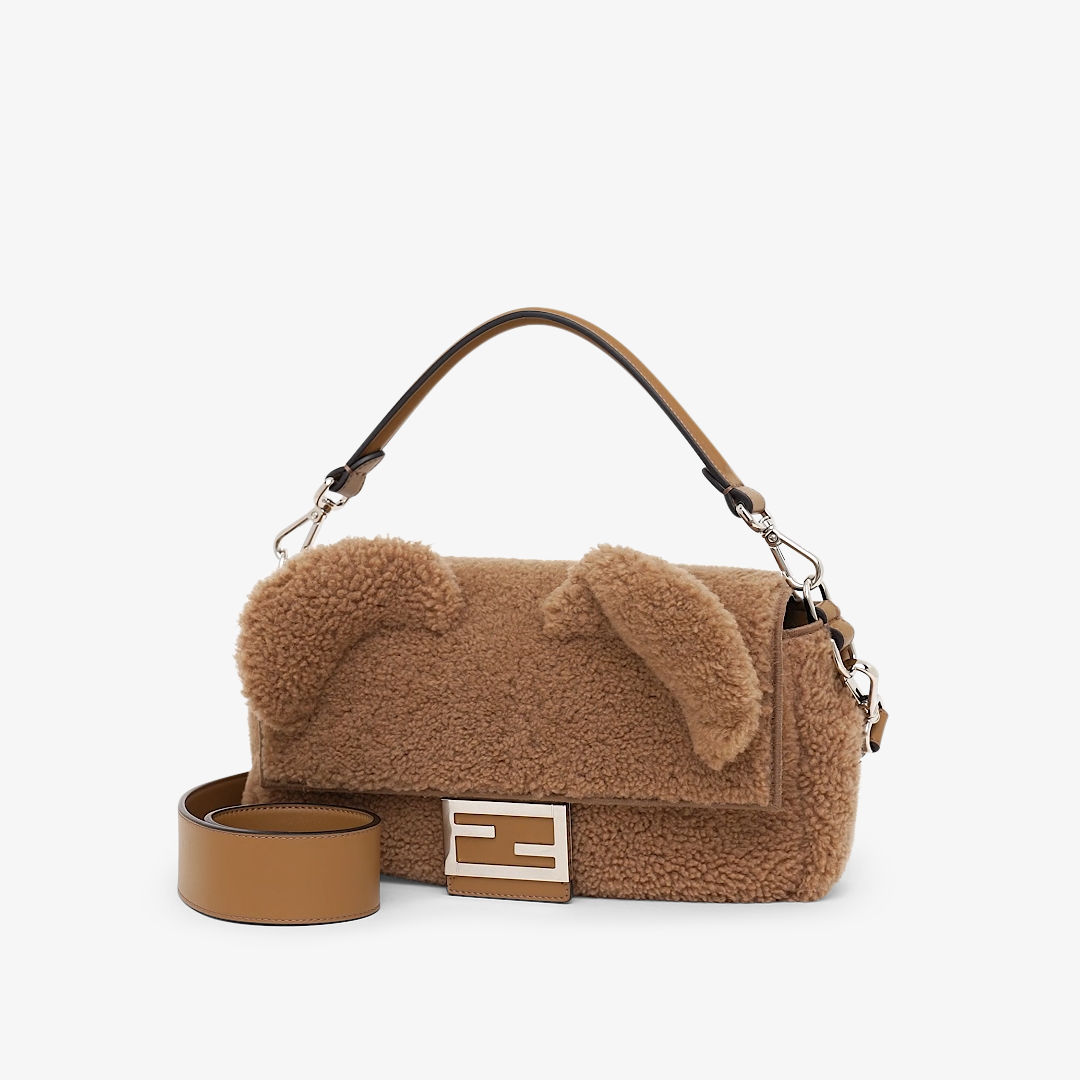 Regular Baguette Fur Beige | Fendi Regular Baguette Fur Beige | Fendi