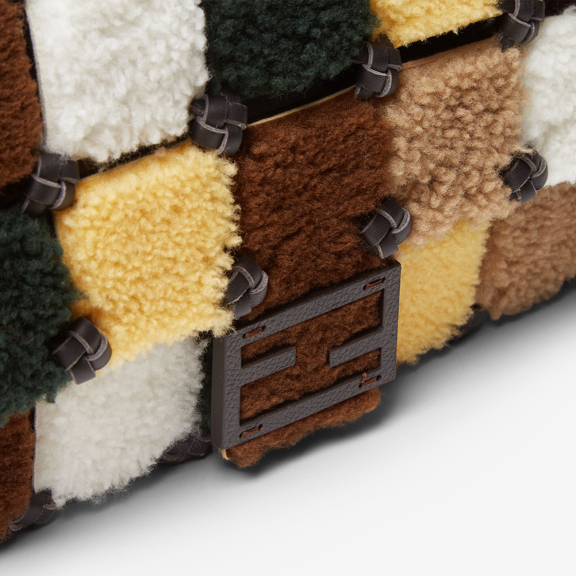FENDI 毛布 140cm X 210cm Regular Baguette Fur Multicolour | Fendi